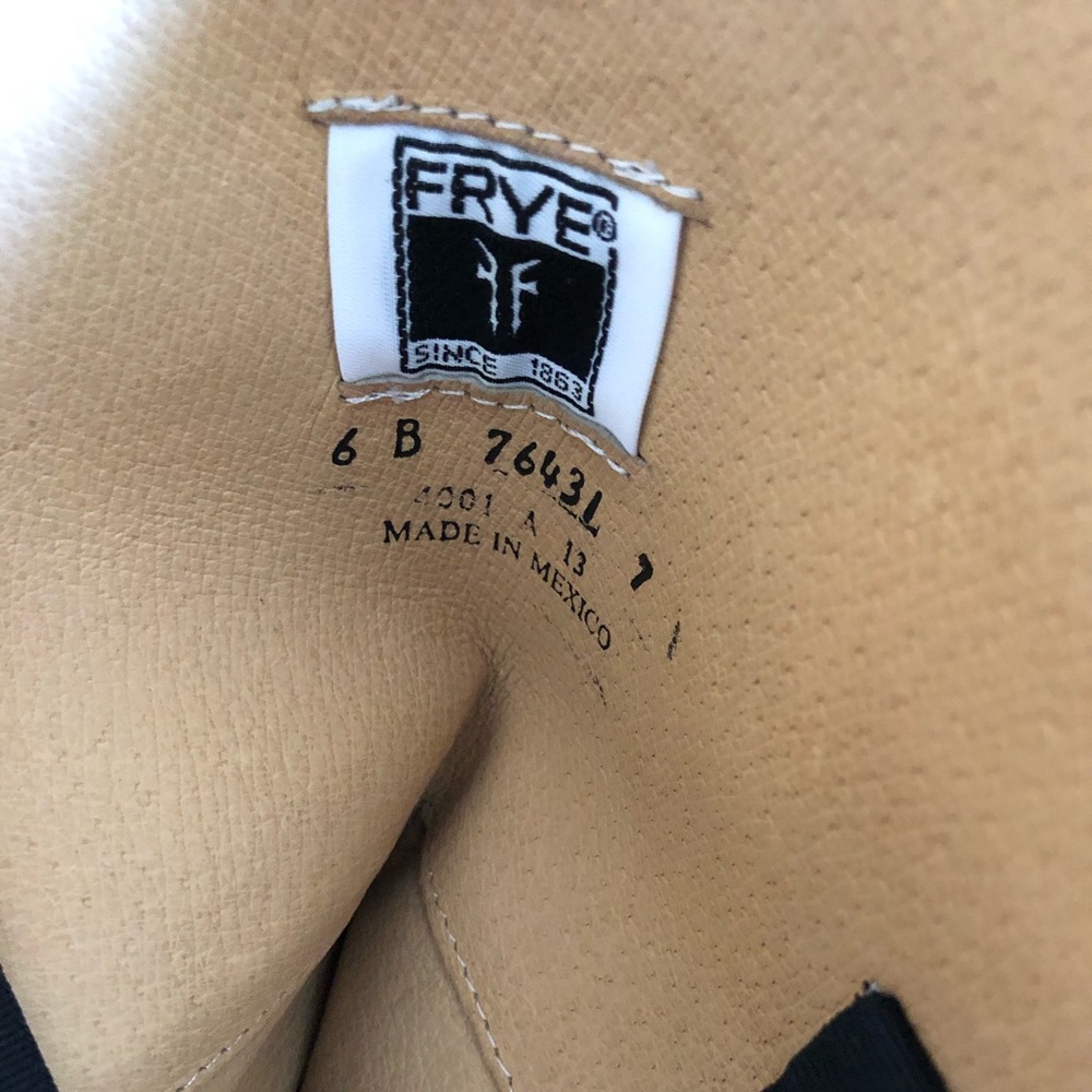 Black Frye women’s Melissa zipper boots - Picture 3 of 5